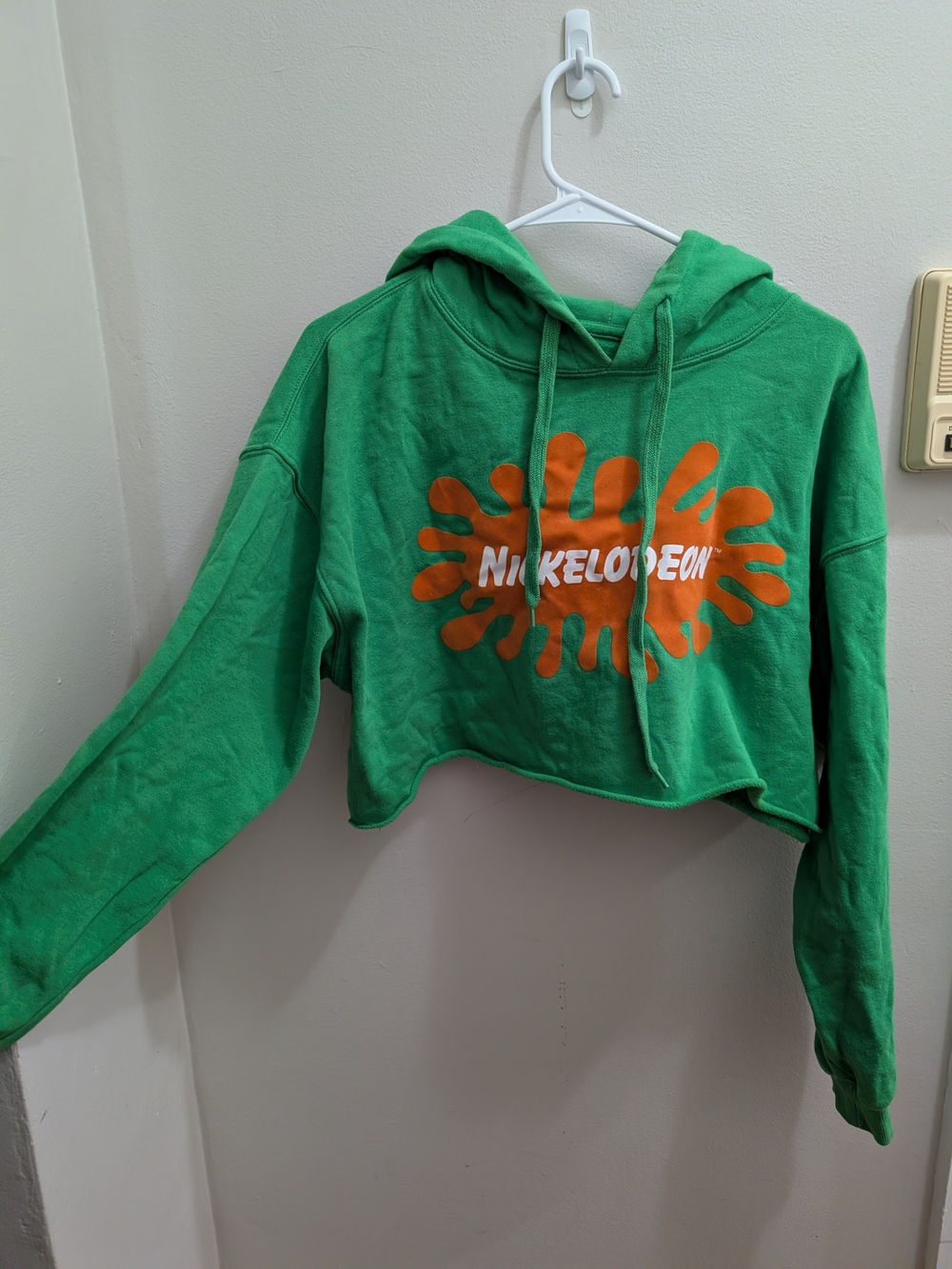 Nickelodeon Green Graphic Cropped Hoodie Size Medium
